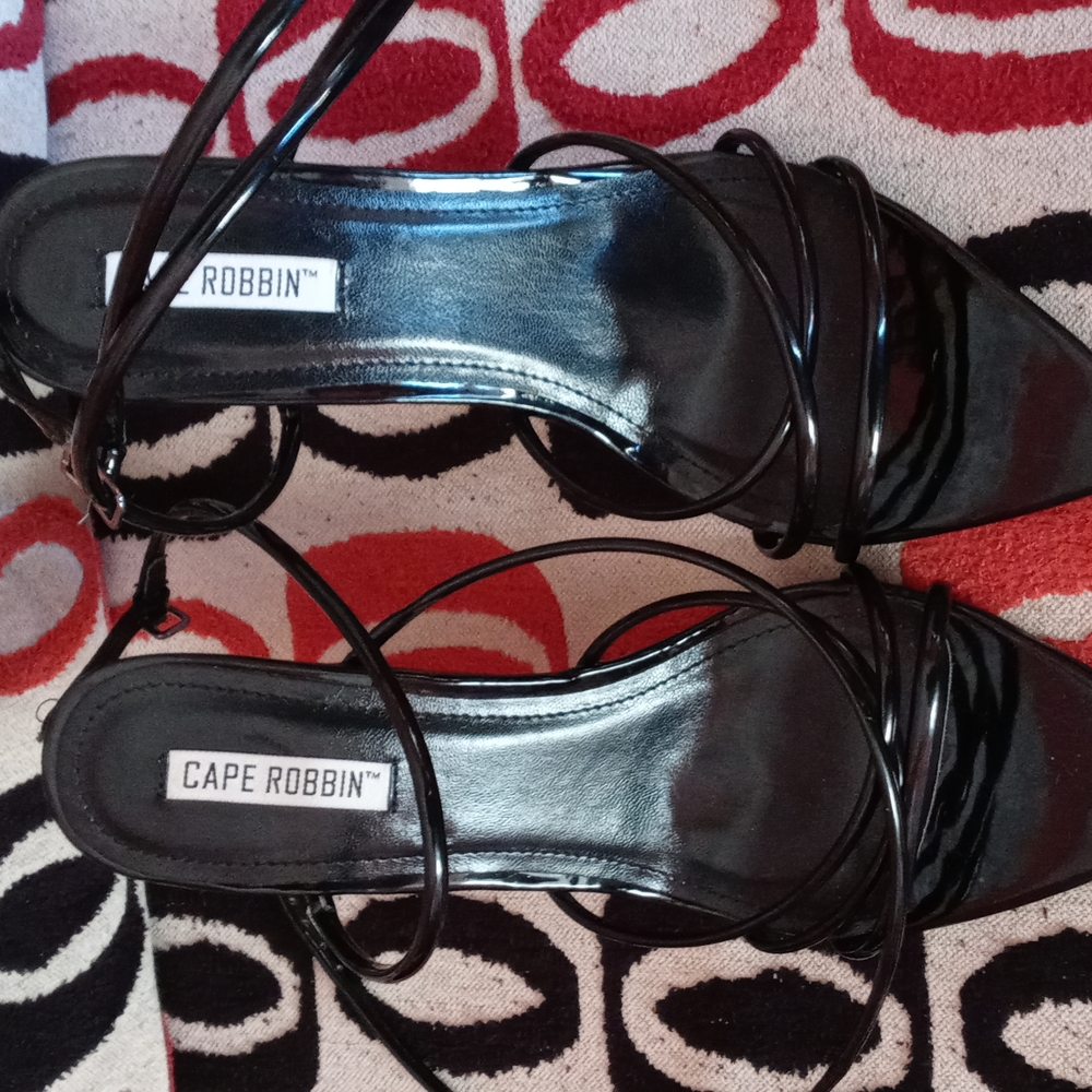 Cape Robbin black pan leather size 10